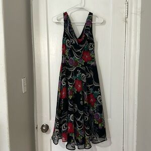 Connected apparel - floral dress in great condition - two layers - sz 6-8